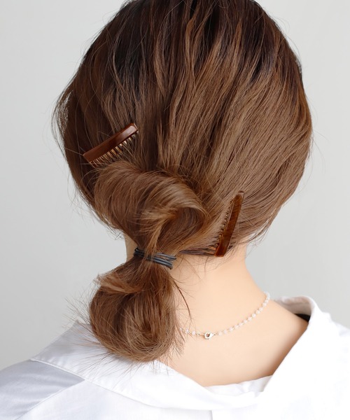 ANEMONE（アネモネ）の「ドイツ製マーブルコーム[2個セット]（その他ヘアアクセサリー・レディース・ブルー/オレンジ/アイボリー/ベージュ/ブラック/ブラウン・FREE）」の4枚目の写真