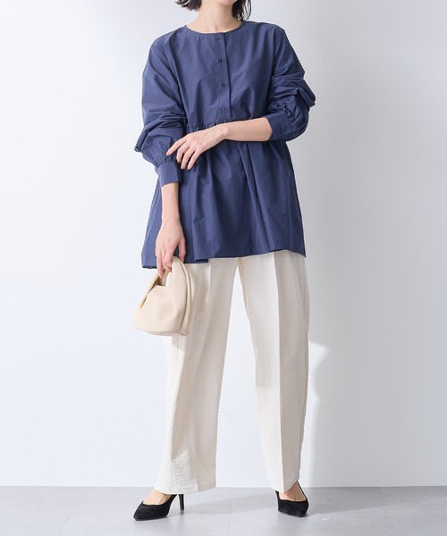 for/c（フォーシー）の「タックギャザーチュニック【サスティナブル】（シャツ/ブラウス・レディース・ネイビー/ホワイト・M/L）」の14枚目の写真