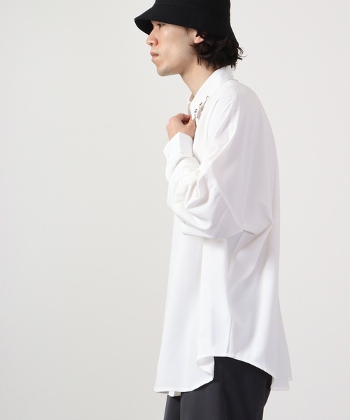 REGIEVO(レジエボ)の「Long sleeve shirt with 2WAY earrings / 2WAYピアス付き長袖シャツ(シャツ/ブラウス・メンズ・ブラック×ホワイト/ブラック/オフホワイト・L/M)」の7枚目の写真