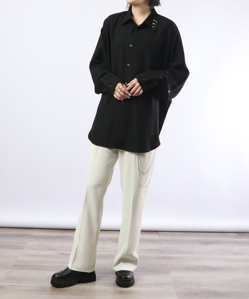 REGIEVO(レジエボ)の「Long sleeve shirt with 2WAY earrings / 2WAYピアス付き長袖シャツ(シャツ/ブラウス・メンズ・ブラック×ホワイト/ブラック/オフホワイト・L/M)」の20枚目の写真