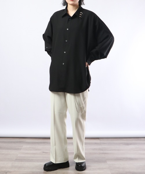 REGIEVO(レジエボ)の「Long sleeve shirt with 2WAY earrings / 2WAYピアス付き長袖シャツ(シャツ/ブラウス・メンズ・ブラック×ホワイト/ブラック/オフホワイト・L/M)」の21枚目の写真