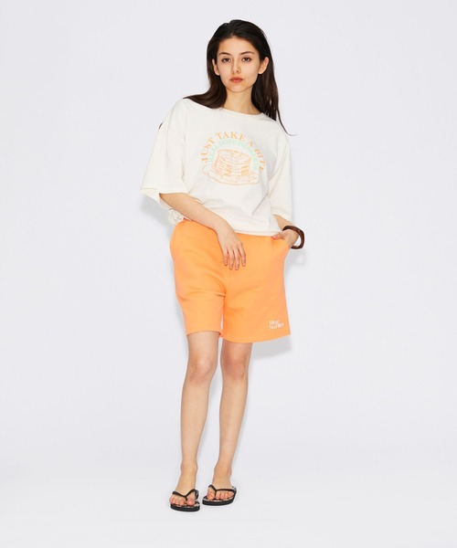FOREVER 21（フォーエバー トゥエンティーワン）の「Wear No Filter ショートパンツ（その他パンツ・レディース・オレンジ/ブルー/ピンク/ブラック/ホワイト・MEDIUM/LARGE）」の12枚目の写真