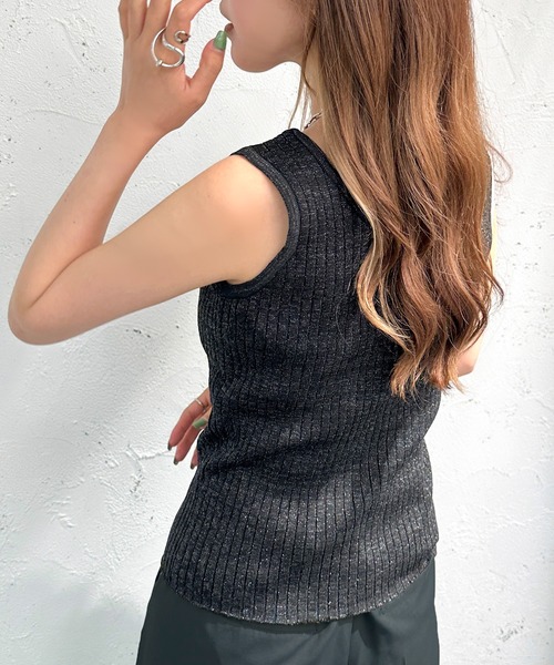 apres jour mignon（アプレジュールミニョン）の「２WAYラメニットタンクトップ【ZOZOTOWN限定アイテム】（タンクトップ・レディース・オフホワイト/ブラック/ブルー・X-LARGE/フリー）」の10枚目の写真