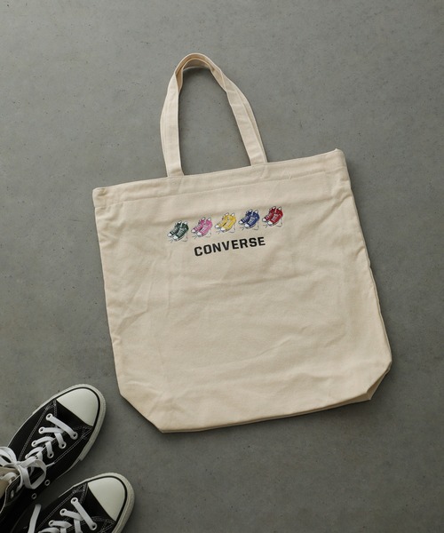 CONVERSE(コンバース)の「CONVERSE FIVE SHOES PRINT TOTE BAG(トートバッグ・メンズ・ホワイト/ブラック・FREE)」の2枚目の写真