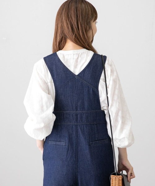 URBAN RESEARCH Sonny Label(アーバンリサーチサニーレーベル)の「ドビーエアリーコットンギャザーブラウス(シャツ/ブラウス・レディース・ブラック/オフホワイト/ブルー系その他・FREE)」の9枚目の写真