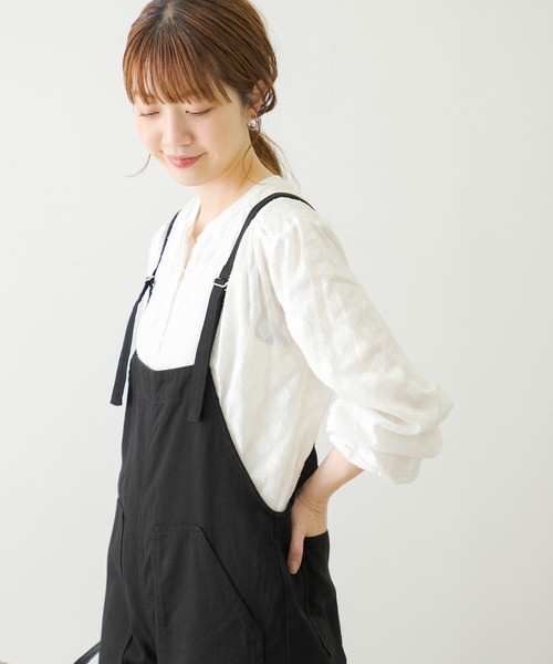 URBAN RESEARCH Sonny Label(アーバンリサーチサニーレーベル)の「ドビーエアリーコットンギャザーブラウス(シャツ/ブラウス・レディース・ブラック/オフホワイト/ブルー系その他・FREE)」の19枚目の写真