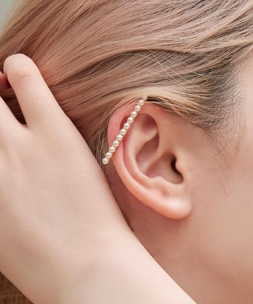 Phoebe(フィービィー)の「パールカートリッジイヤーカフ ゴールド(イヤーカフ・レディース・イエローゴールド/シルバー・FREE)」の7枚目の写真