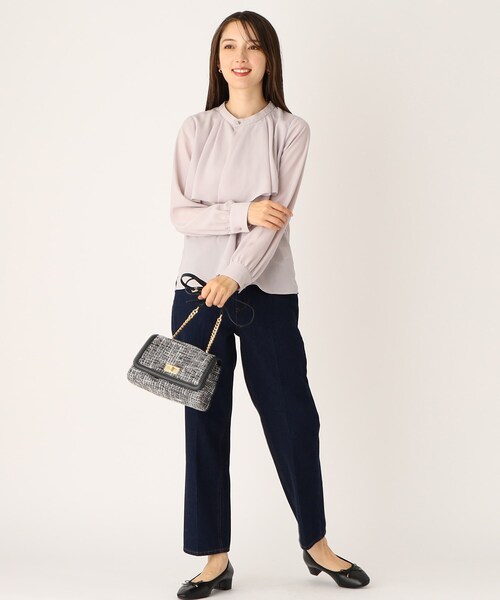 index(インデックス)の「◆バンドカラーラッフルフリルブラウス【防シワ/イージーアイロン/洗濯機洗い可】(シャツ/ブラウス・レディース・ピンク/ブラック系1/オフホワイト/チャコールグレー・36/38/40/42)」の13枚目の写真