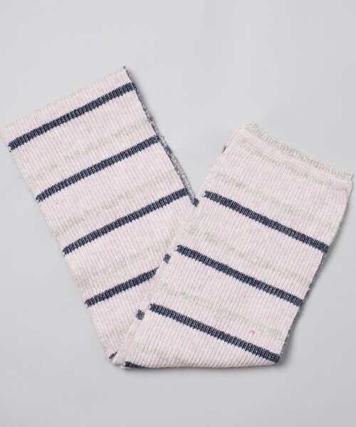 Firsthand（ファーストハンド）の「Firsthand/ファーストハンド マルチボーダーマフラー/マルチボーダーマフラー（マフラー・レディース・オフホワイト/サックスブルー/ピンク/ブラック・ONE SIZE）」の4枚目の写真