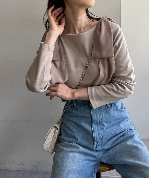 one after another NICE CLAUP(ワンアフターアナザーナイスクラップ)の「肩リボンテレコトップス(Tシャツ/カットソー・レディース・アイボリー/ベージュ/グレー/ブラック・FREE)」の14枚目の写真