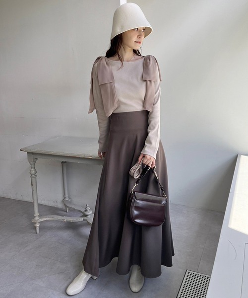 one after another NICE CLAUP(ワンアフターアナザーナイスクラップ)の「肩リボンテレコトップス(Tシャツ/カットソー・レディース・アイボリー/ベージュ/グレー/ブラック・FREE)」の13枚目の写真
