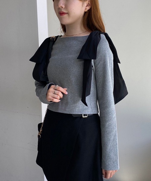 one after another NICE CLAUP(ワンアフターアナザーナイスクラップ)の「肩リボンテレコトップス(Tシャツ/カットソー・レディース・アイボリー/ベージュ/グレー/ブラック・FREE)」の5枚目の写真