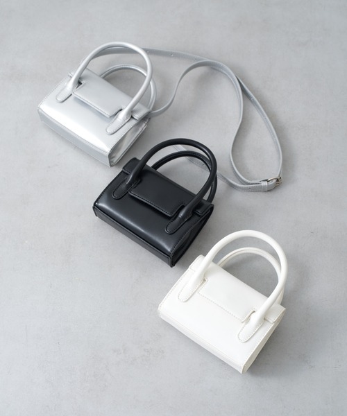 COLONY 2139（コロニートゥーワンスリーナイン）の「フラップミニ2wayバッグ（ショルダーバッグ・レディース・ブラック/ホワイト/シルバー・FREE）」の4枚目の写真