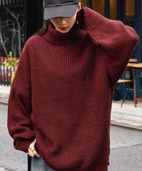 U.S. POLO ASSN.(ユーエスポロアッスン)の「U.S. POLO ASSN. / ユーエスポロアッスン 別注 ロゴ刺繍 ビッグシルエット タートルネックニット(ニット/セーター・メンズ・オリーブ/グレイッシュベージュ/アッシュグレー/アイボリー/ブラック/ワイン/ダークグレー/ネイビー・S/M/L)」の8枚目の写真