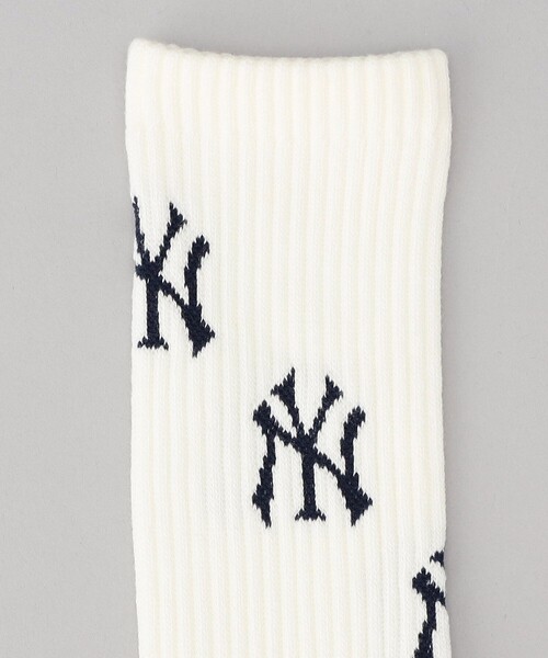 FREAK'S STORE(フリークスストア)の「MLB/エムエルビー MLB TEAM 3LOGO SOCKS/エムエルビー チーム 3ロゴ ソックス(ソックス/靴下・レディース・ホワイト・23.0cm)」の2枚目の写真