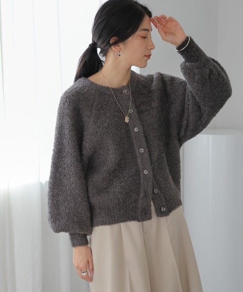 Bou Jeloud（ブージュルード）の「ラメ混ショート丈ラグランニット