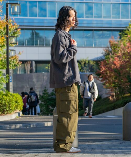 UNIIT（ユニット）の「【UNIIT/ユニット】フェイクスエード　 ワンポイント刺繍　 フルジップブルゾン　コーチジャケット（ブルゾン・メンズ・チャコールグレー/ブラウン/アイボリー・MEDIUM/LARGE）」の6枚目の写真