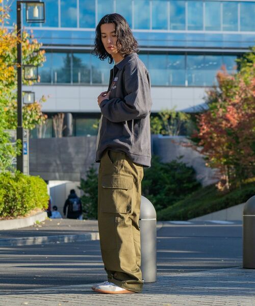 UNIIT（ユニット）の「【UNIIT/ユニット】フェイクスエード　 ワンポイント刺繍　 フルジップブルゾン　コーチジャケット（ブルゾン・メンズ・チャコールグレー/ブラウン/アイボリー・MEDIUM/LARGE）」の8枚目の写真