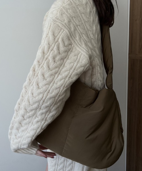 Amiur（エミレ）の「marshmallow 2way bag / マシュマロ2wayバッグ（ショルダーバッグ・レディース・ブラック/ブラウン系その他/アイボリー・FREE）」の11枚目の写真