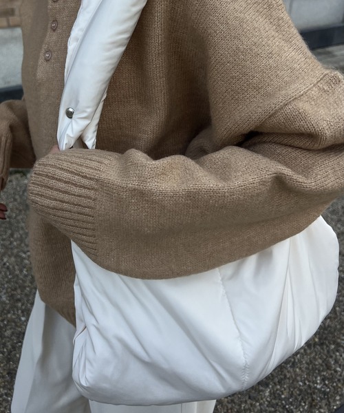 Amiur（エミレ）の「marshmallow 2way bag / マシュマロ2wayバッグ（ショルダーバッグ・レディース・ブラック/ブラウン系その他/アイボリー・FREE）」の8枚目の写真