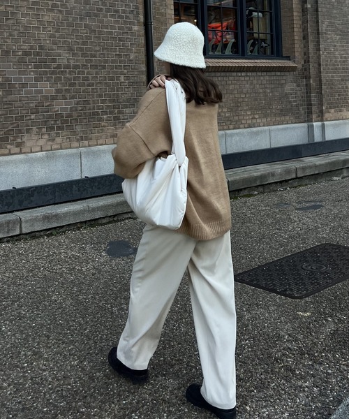 Amiur（エミレ）の「marshmallow 2way bag / マシュマロ2wayバッグ（ショルダーバッグ・レディース・ブラック/ブラウン系その他/アイボリー・FREE）」の5枚目の写真