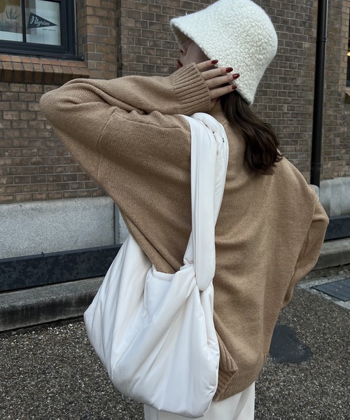 Amiur（エミレ）の「marshmallow 2way bag / マシュマロ2wayバッグ（ショルダーバッグ・レディース・ブラック/ブラウン系その他/アイボリー・FREE）」の6枚目の写真