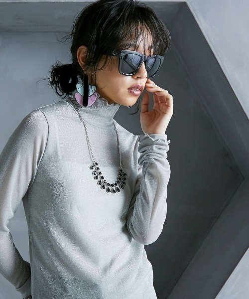 GEVS.（ジェイヴィス）の「＜大きいサイズ＞ ハイネックラメカットソー GEVS.（Tシャツ/カットソー・レディース・パープル/ブラック/シルバー・L/LL/3L/4L/5L）」の9枚目の写真