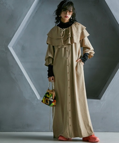 GEVS.（ジェイヴィス）の「＜大きいサイズ＞ ハイネックラメカットソー GEVS.（Tシャツ/カットソー・レディース・パープル/ブラック/シルバー・L/LL/3L/4L/5L）」の5枚目の写真