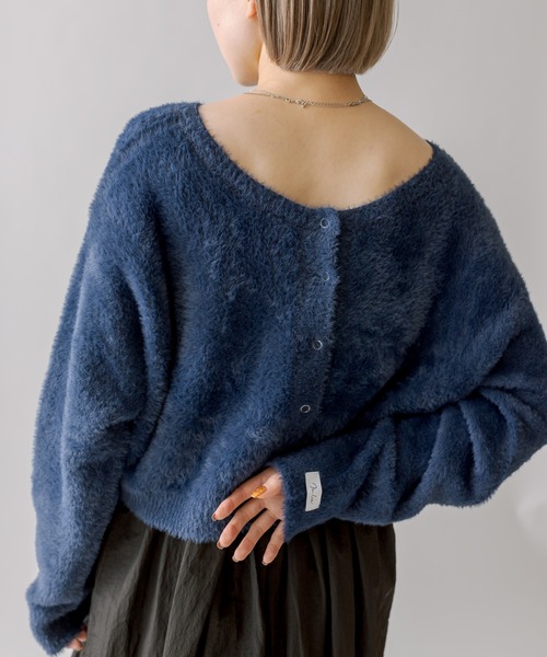 mline（エムライン）の「[mline]ロゴショートニット（ニット/セーター・レディース・レッド/ピンク/グリーン/オフホワイト/ベージュ/ネイビー・FREE）」の4枚目の写真