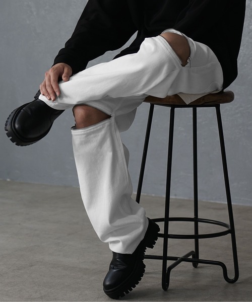 MinoriTY（マイノリティ）の「【MinoriTY】デニムヒザZIPワイドバギーパンツ ストレートデニム ワイドスラックスシルエット オーバーサイズ ビッグシルエット メンズ 秋服（デニムパンツ・メンズ・ブラック/ケミカルウォッシュ/ライトブラック/ホワイト・M/L）」の7枚目の写真