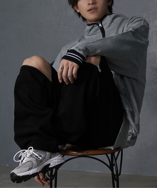 MinoriTY（マイノリティ）の「【MinoriTY】デニムヒザZIPワイドバギーパンツ ストレートデニム ワイドスラックスシルエット オーバーサイズ ビッグシルエット メンズ 秋服（デニムパンツ・メンズ・ブラック/ケミカルウォッシュ/ライトブラック/ホワイト・M/L）」の18枚目の写真