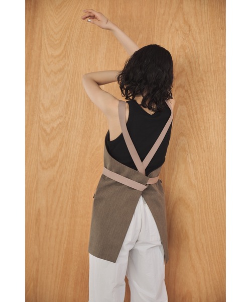Abor(アボア)の「【Abor】Mulch Apron Dress/マルチエプロンドレス(ワンピース・レディース・グレイッシュベージュ/カーキ・FREE)」の17枚目の写真