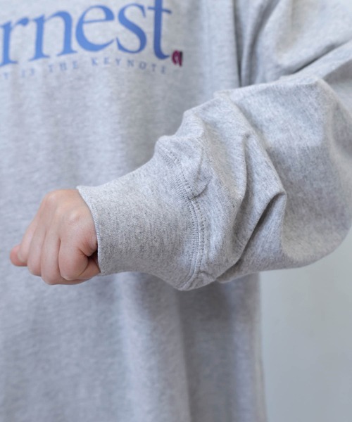 ANME(アンメ)の「Earnestロゴプリント長袖Tシャツ(Tシャツ/カットソー・レディース・グリーン/オートミール/オフホワイト/グレー/ネイビー・M/L)」の21枚目の写真