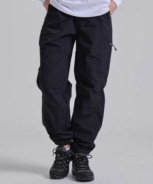 Eddie Bauer（エディーバウアー）の「ウィンドパック パンツ（その他パンツ・レディース・ブラック/グレー・L/M/S）」の2枚目の写真