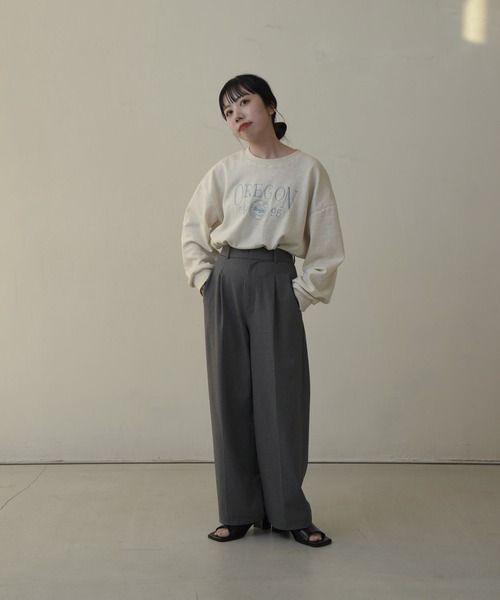 lawgy(ラウジー)の「drop shoulder color logo t / ドロップショルダーカラーロゴt(Tシャツ/カットソー・レディース・ヘザーグレー/ブルー/オートミール・FREE)」の3枚目の写真