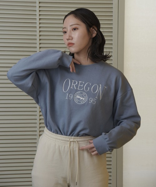lawgy(ラウジー)の「drop shoulder color logo t / ドロップショルダーカラーロゴt(Tシャツ/カットソー・レディース・ヘザーグレー/ブルー/オートミール・FREE)」の6枚目の写真