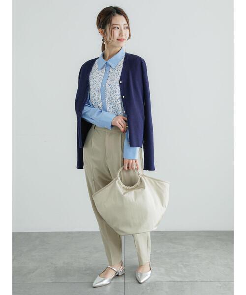 Te chichi（テチチ）の「12GリブVネックカーディガン（カーディガン/ボレロ・レディース・レッド/グリーン/ネイビー/ベージュ・F）」の5枚目の写真