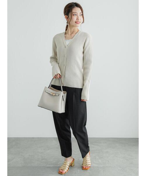 Te chichi（テチチ）の「12GリブVネックカーディガン（カーディガン/ボレロ・レディース・レッド/グリーン/ネイビー/ベージュ・F）」の11枚目の写真