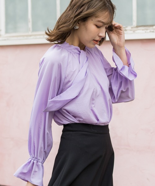 ketty(ケティ)の「フィブリルサテンボウタイブラウス ≪洗濯機で洗える≫(シャツ/ブラウス・レディース・パープル/オフホワイト/ブラック・M)」の7枚目の写真