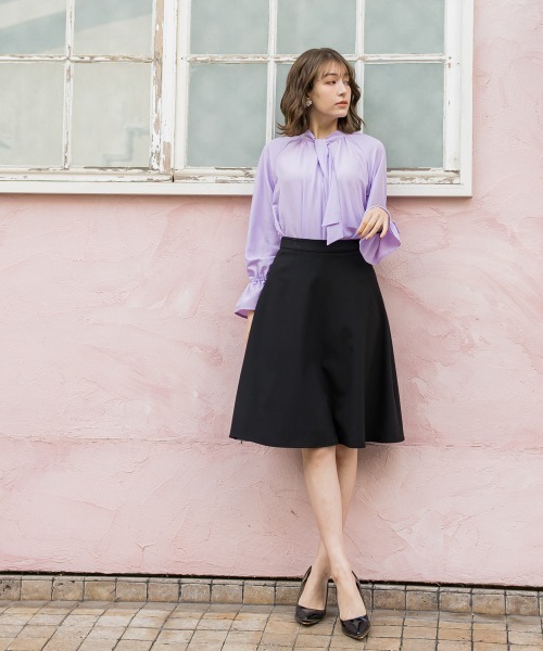 ketty(ケティ)の「フィブリルサテンボウタイブラウス ≪洗濯機で洗える≫(シャツ/ブラウス・レディース・パープル/オフホワイト/ブラック・M)」の10枚目の写真