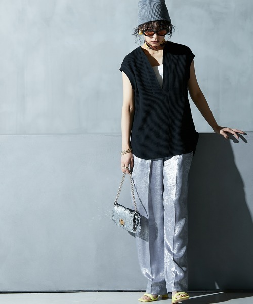 GEVS.(ジェイヴィス)の「<大きいサイズ> 綿100%キーネックノースリーブカットソー GEVS.(Tシャツ/カットソー・レディース・ブラック/オレンジ/オフホワイト・5L/4L/3L/LL/L)」の18枚目の写真