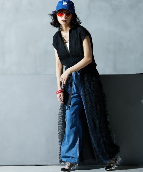GEVS.(ジェイヴィス)の「<大きいサイズ> 綿100%キーネックノースリーブカットソー GEVS.(Tシャツ/カットソー・レディース・ブラック/オレンジ/オフホワイト・5L/4L/3L/LL/L)」の5枚目の写真