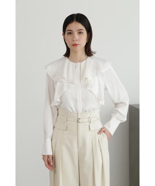 JILL STUART（ジルスチュアート）の「◆サテンアムンゼンラッフルブラウス（シャツ/ブラウス・レディース・ネイビー/ホワイト・MEDIUM/SMALL）」の9枚目の写真