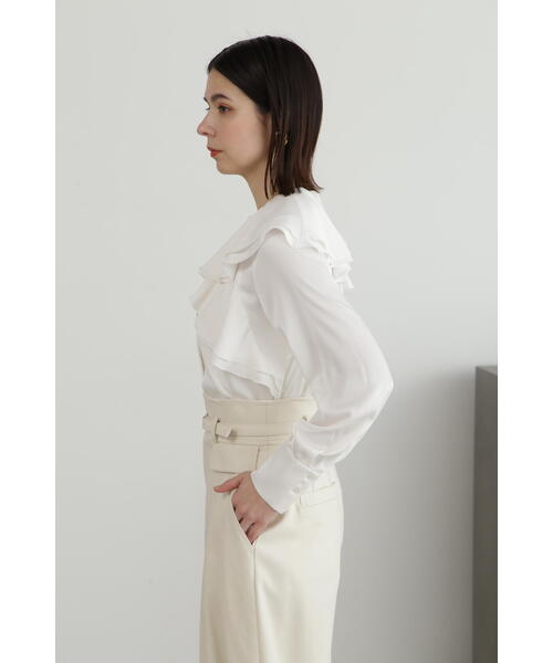 JILL STUART（ジルスチュアート）の「◆サテンアムンゼンラッフルブラウス（シャツ/ブラウス・レディース・ネイビー/ホワイト・MEDIUM/SMALL）」の10枚目の写真