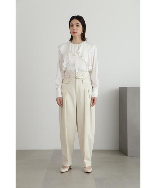 JILL STUART（ジルスチュアート）の「◆サテンアムンゼンラッフルブラウス（シャツ/ブラウス・レディース・ネイビー/ホワイト・MEDIUM/SMALL）」の14枚目の写真