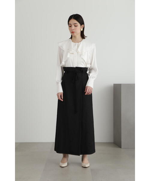 JILL STUART（ジルスチュアート）の「◆サテンアムンゼンラッフルブラウス（シャツ/ブラウス・レディース・ネイビー/ホワイト・MEDIUM/SMALL）」の15枚目の写真