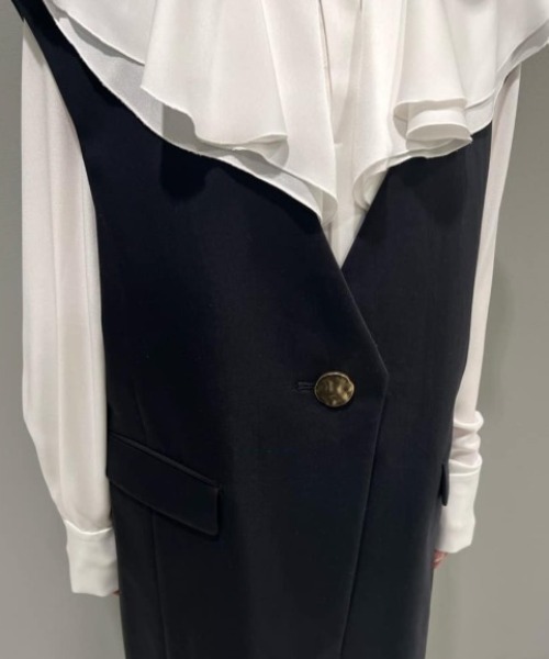 JILL STUART（ジルスチュアート）の「◆サテンアムンゼンラッフルブラウス（シャツ/ブラウス・レディース・ネイビー/ホワイト・MEDIUM/SMALL）」の7枚目の写真