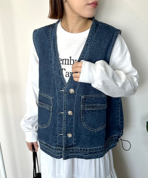 CRB(シーアールビー)の「裾ドロストデニムベスト(ベスト・レディース・インディゴブルー/ブルー・F)」の4枚目の写真