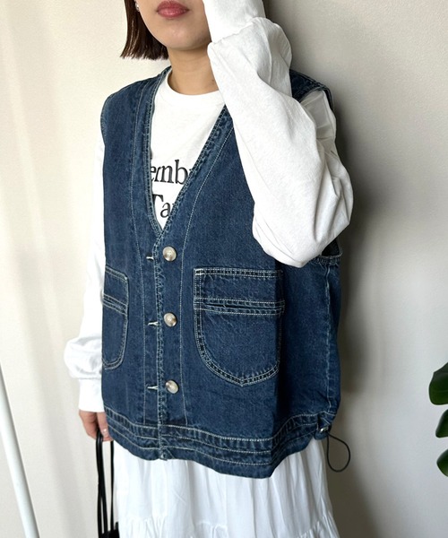 CRB(シーアールビー)の「裾ドロストデニムベスト(ベスト・レディース・インディゴブルー/ブルー・F)」の5枚目の写真
