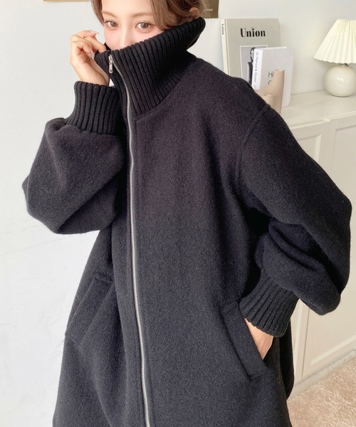 moment+（モーメントプラス）の「フェイクウールモッサリブスタンドカラーハーフコート（その他アウター・レディース・グレイッシュベージュ/チャコールグレー/ブラック・M/L）」の4枚目の写真